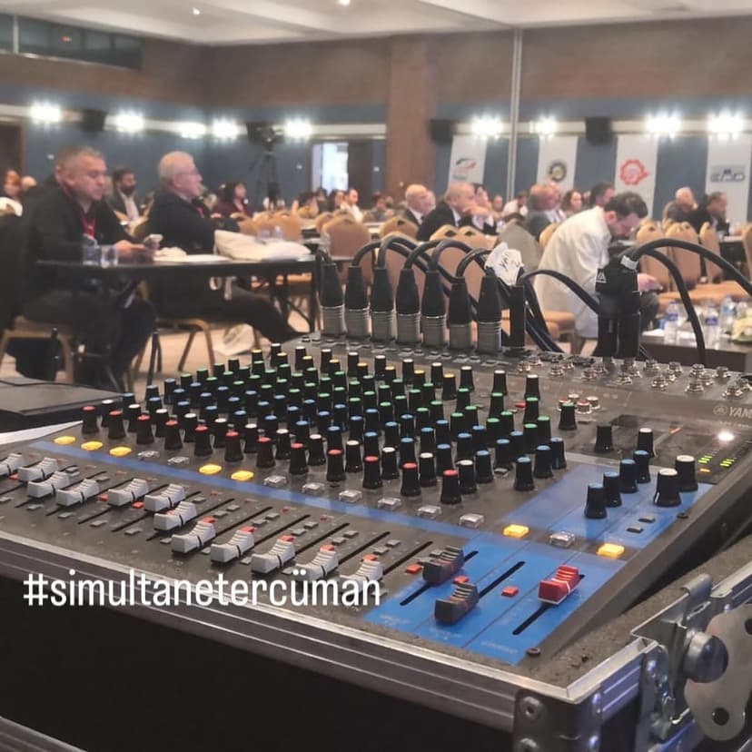 Simultane Çeviride Kızılötesi mi, RF mi? BOSCH vs Sennheiser