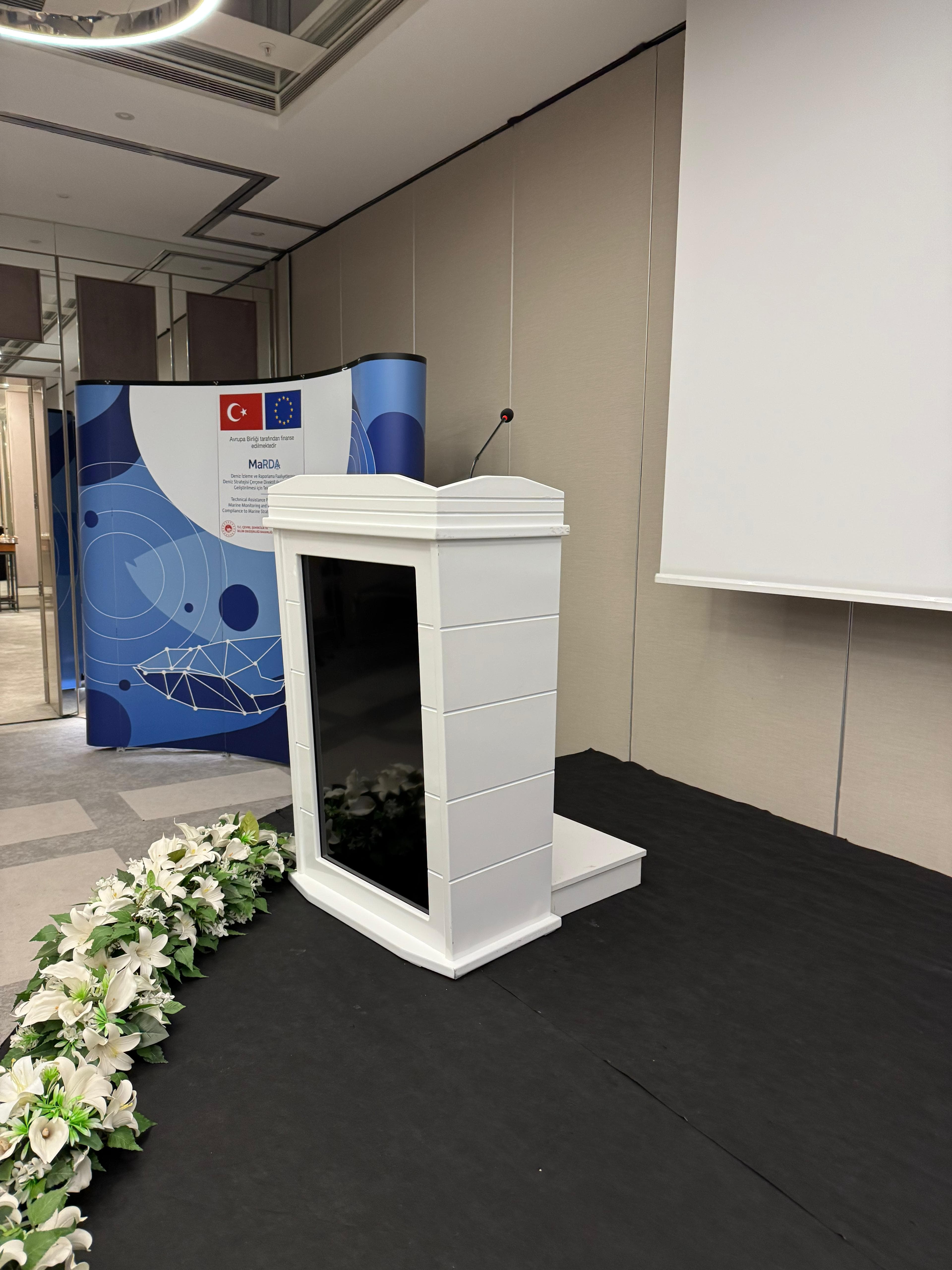 Simultaneous Equipment Rental for EU Project Training — 3