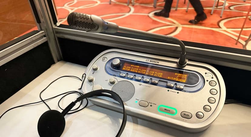 Simultane Çeviride Kızılötesi mi, RF mi? BOSCH vs Sennheiser